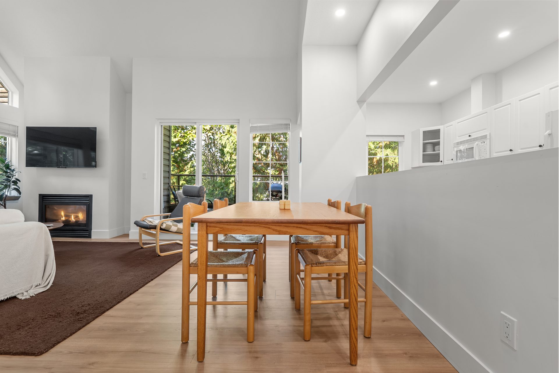 Dining area with the gas fireplace