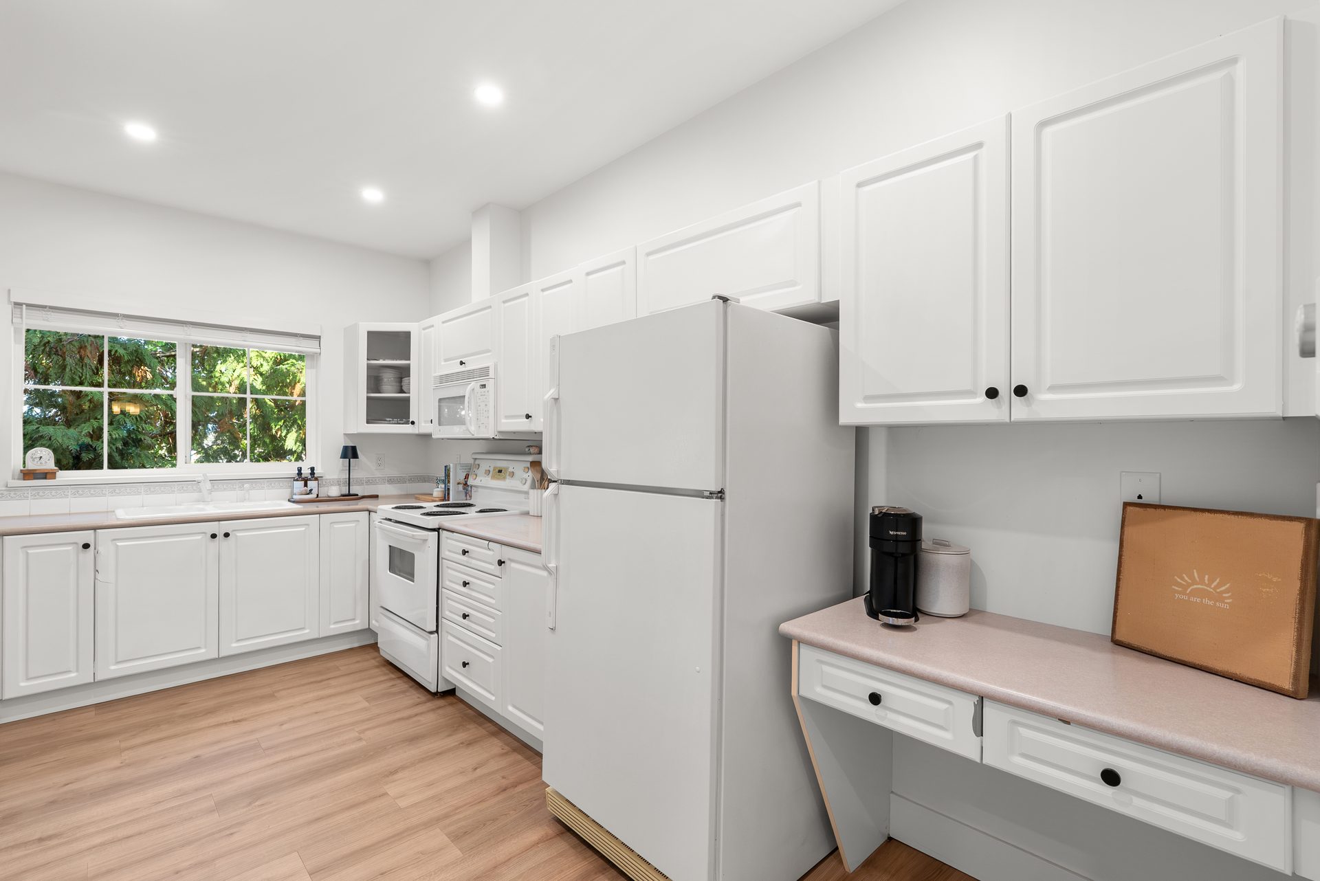 Kitchen with eating area